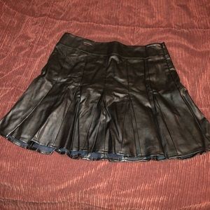 Black Faux Leather Pleated skirt